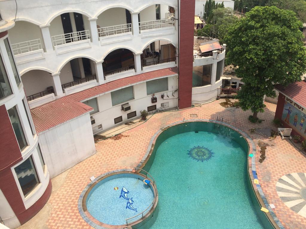 Grand Heritage Resort Grander Noida Exterior foto